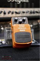 เอฟเฟ็คกีตาร์ BEHRINGER UT100 Ultra Tremolo