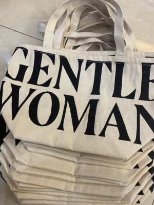 ENTLE WOMAN   ⚪️⚫️  Canvas  Tote Bag 🌟รุ่นยอดฮิตขายดีซิกเนเจอร์