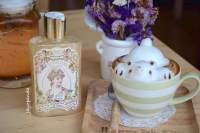 Beauty cottage Victorian Romance Memories of Love Perfume Shimmer Glow Bath Cream บิวตี้ คอทเทจ วิคตอเรียน โรแมนซ์ เมมโมรี่ ออฟ เลิฟ เพอร์ฟูม ชิมเมอร์ โกลว์ บาธ ครีม