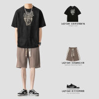 Lazy Day เสื้อผ้าผู้ชายออริจินัลเสื้อยืดแขนสั้นหนังนิ่มพิมพ์ลายแบรนด์ยอดนิยมแนวญี่ปุ่นกางเกงยาวระดับเข่ามีเชือกรูด