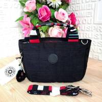 Kipling Sugar S II 
กระเป๋าถือหรือสะพายข้างรุ่นใหม่ วัสด Nylon+Polyester 
ขนาดกะทัดรัดกำลังดี