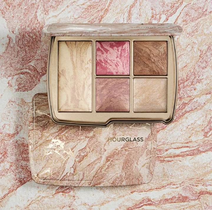 💥พร้อมส่ง💥Hourglass Ambient Lighting Edit Face Palette Universe Holiday 2021 เพิ่งวางจำหน่ายสด