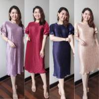 Fashion Pleat dress New Collection b11 แฟชั่นชุดอัดพลีท เดรสออกงาน แฟชั่นสาวอวบ ชุดเดรสFreesize เดรสสีพื้น ชุดทำงาน ใส่ออกงาน