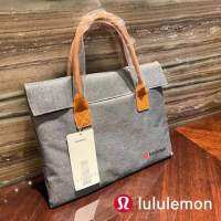 กระเป๋าแล็ปทอป Lululemon