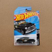 โมเดลรถ Hotwheels รุ่น Chevy Fleetline mooneye ดำ