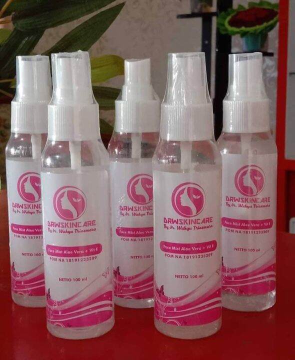 FACE MIST ALOE VERA +VIT E. asli cocok untuk siang yang panas seperti