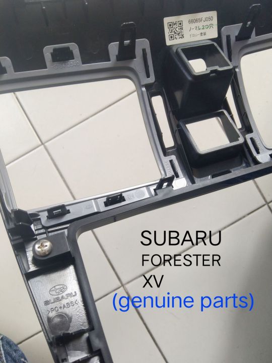 หน้ากากวิทยุ-subaru-forester-xv-outback-ปี-2010-2015-สำหรับเปลี่ยนเครื่องเล่นทั่วไปแบบ2din-7-20cm-งานแท้จากญี่ปุ่น