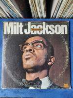 LPBOX 29 : Milt Jackson : Big Band Bags : แผ่นมีรอย บ้างแผ่นต้นฉบับเดิม แผ่นเสียง vinyl Lp 33rpm 12"สภาพกำลังฟังได้ดีมีเสียงก๊อบแก๊บบ้างตามควร 2Lp ได้รับการตรวจสอบ