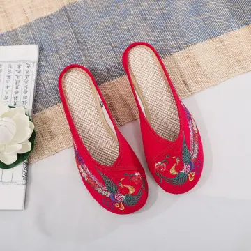 China Factory Promotion Warm Slippers Flower Embroidery Cotton Shoes Indoor  - China Footwear and Floor Slipper price | Made-in-China.com