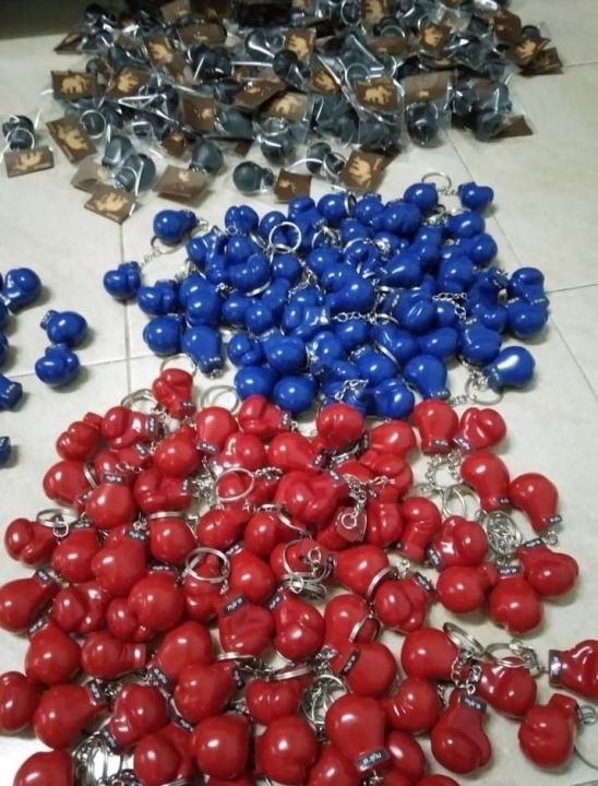 พร้อมส่ง-พวงกุญแจนวมมวยน้ำเงิน-1พวง-boxing-gloves-key-chain-พวงกุญแจนวมมวย-พวงกุญแจกางเกงมวยไทย-พวงกุญแจน่ารัก-พวงกุญแจการ์ตูน-พวงกุญแจตุ๊กตา-พวงกุญแจรถยนต์-พวงกุญแจเกาหลี-ที่ห้อยกระเป๋า