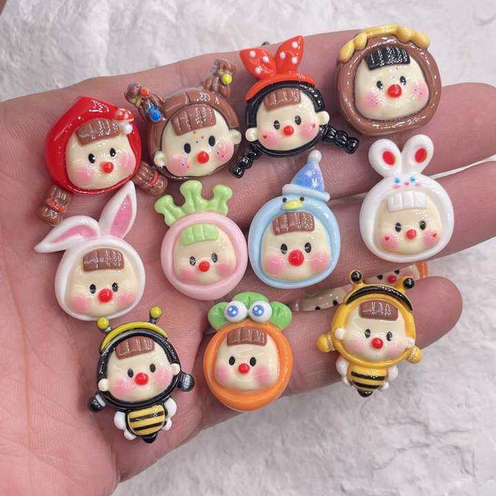 พร้อมส่ง-11-ชิ้น-เซ็ท-เรซิ่นการ์ตูนเคลือบเงา-ตกแต่ง-diy-ติดหลังโทรศัพท์-เคสมือถือ-กิ๊บติดผม-ขวดน้ำ-กรอบรูป-งานdiy