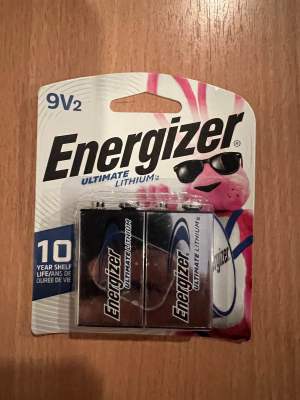 Energizer Lithium 9V, 2 Batteries, Best Before 2031 - 2032 OR 2027 - 2028 (New)