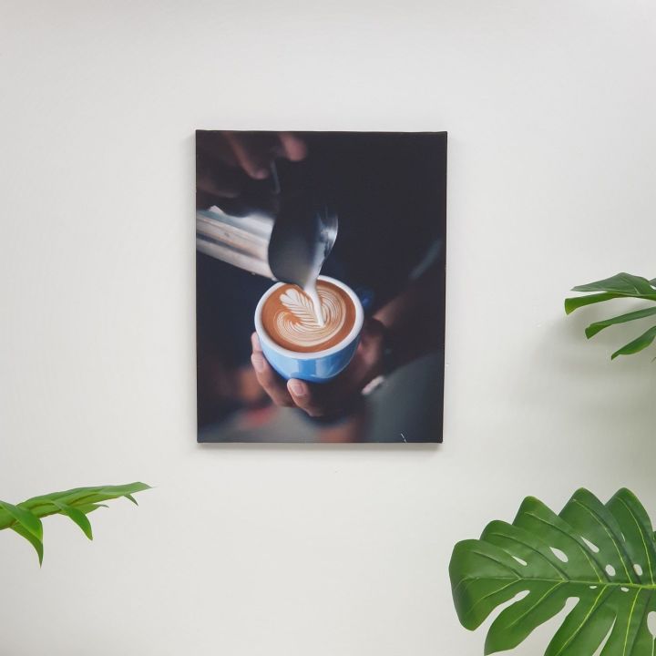 NICE รูปภาพพิมพ์ผ้าใบ Coffee Shop ขนาด 40x50ซม. (ก.xส.) ( รินนมใส่ถ้วยกาแฟ) C4050-2