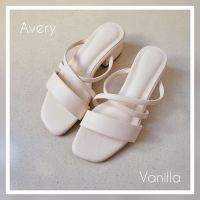 รองเท้า รุ่น Avery (vanilla)