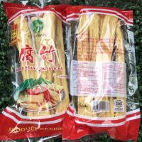 ฟองเต้าหู้แท่ง 150 g. 腐条(Dried Bean Curd Sticks) ตราสามบัว