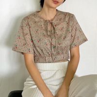 Pastelsmotel - Daisies top.