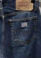 กางเกงยีนส์(มือสองแท้?%) Levi’s 501 เอวป้าย34” เอววัดจริง34” MADE IN SOUTH AFRICA (รหัสU21) ยาวทั้งตัว40.5” ยาวจากเป้าถึงปลายขา29.5” ปลายขากว้าง8” ***สนใจสอบถามเพิ่มเติมได้ค่ะ***