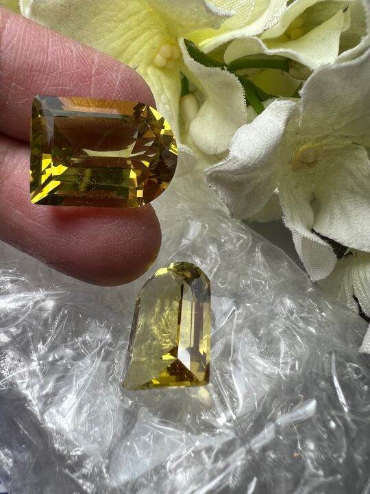 27-carats-lemon-quartz-2-pieces-18x13mm