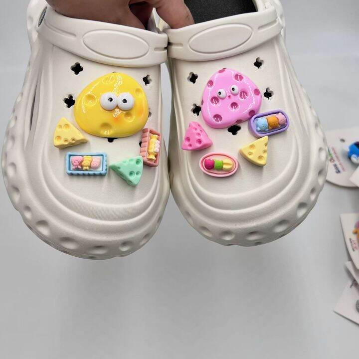 10ชิ้น เซ็ต Crocs Jibbitz อุปกรณ์เสริมรองเท้าน่ารักการ์ตูนเค้กแบบ Diy ขนมขบเคี้ยวตกแต่งหัวเข็ม