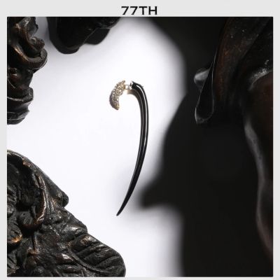 77TH - Crystals Long Hook Black Post back ต่างหูแป้นประดับคริสตัลสีดำ