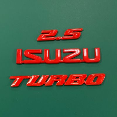โลโก้* คำว่า 2.5  ISUZU  TURBO  สีแดง  ติดฝาท้ายรถ ISUZU ราคาต่อชุด ( มี 3 ชิ้น )