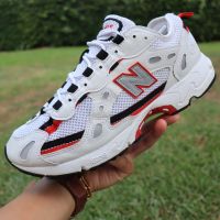 ส่งฟรี New Balance ML827AAB White/Black-Red Reflective Running Shoes Size 9 US42.5 27เซ็นติเมตร Elite edition Pre-owned แท้