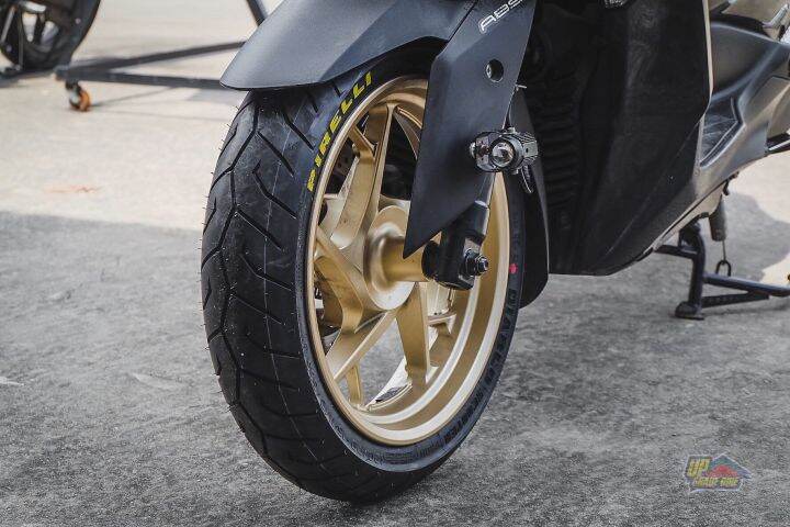 ยาง-pirelli-diablo-scooter-ขายแยกเส้น-ใส่-xmax-forza300-350-adv350-ราคาเริ่มต้นเส้นละ-1-690