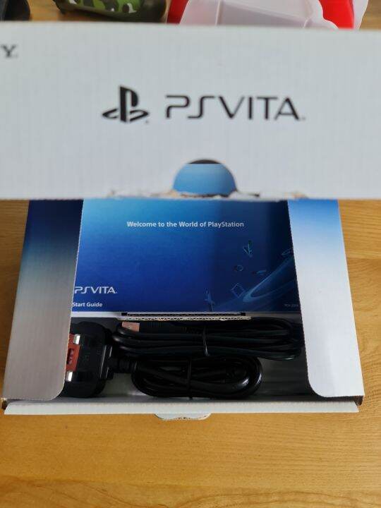 ps-vita-20006-เครื่องสะสม-สภาพดี98-ครบกล่อง-รวมๆ-สภาพสวยมาก-ๆ-ตามภาพเลยจ้า