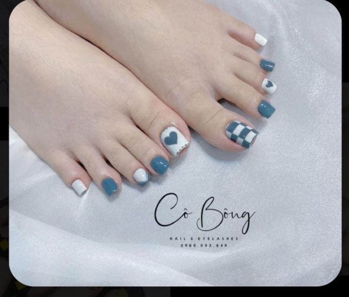 TOP 9 mẫu sơn móng chân màu xanh ngọc tôn da cực đỉnh