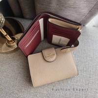 ✨ของแท้100%✨ Medium Corner Zip Wallet  Signature coated canvas and smooth leather 6390