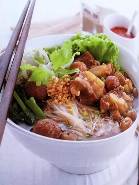 หนังสือ-เมนูเด็ดเปิดร้านก๋วยเตี๋ยว