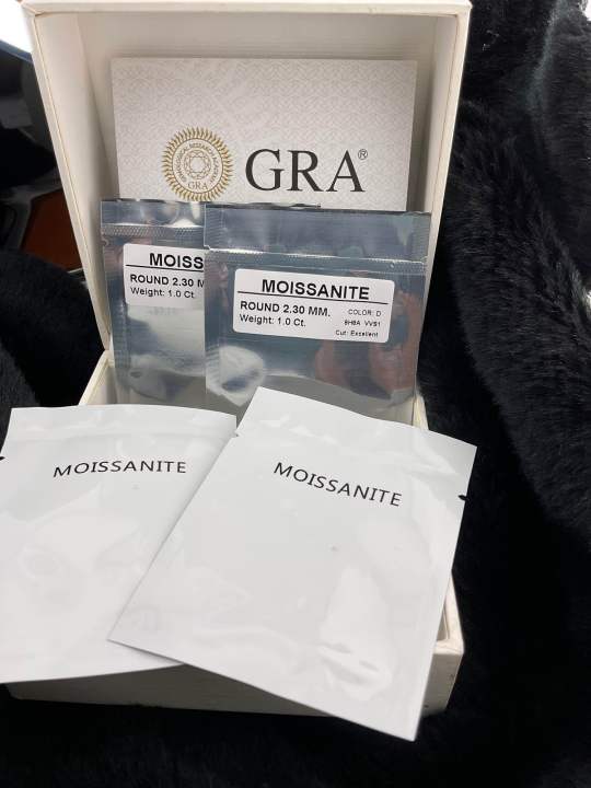 gra-moissanite-โมอีส-เพชร-1น้ำหนัก-4-ตังค์-1-เม็ด-น้ำหนัก-0-045-กะรัต-เพชร-โมซาไนท์-เพชร-รูปร่างกลม-d-color-vvs1-ขนาด-2-30-มิล-mm-1-กะรัต-21-เม็ด