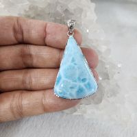 จี้หินลาริมาร์  หินลาริมาร์(Larimar)สูงพร้อมห่วง 4.5 ซม.กว้าง 2.5 ซม.หนา 0.9 ซม.น้ำหนัก 13.4 กรัม