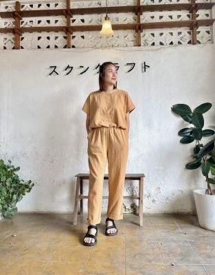 Chathai Simple Set ชุดเซ็ตเสื้อเอวจั๊ม+กางเกงขายาว