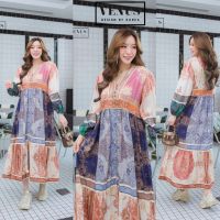 [lamoonfashion] Zimmerman MaxiDress แม๊กซี่เดรส พิมพ์ลายตามแบบฉบับแบรนด์ดัง ด้านหน้าแต่งกระดุม