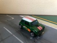 มือ 2 รถมินิ ฮอทวีล HOT WHEELS KAR KEEPERS MINI COOPER FLAMIN SP5 VARIANT CASE FRESH IN KEEPER