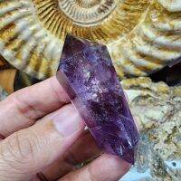 หินแหลมสองปลาย หินอเมทริน(ametrine)หินอเมทิสต์(Amethyst)อเมทิส อะเมทิสต์ ยาว 6.3 ซม.กว้าง 2.5 ซม.หนา 2.1 ซม.น้ำหนัก 40 g.