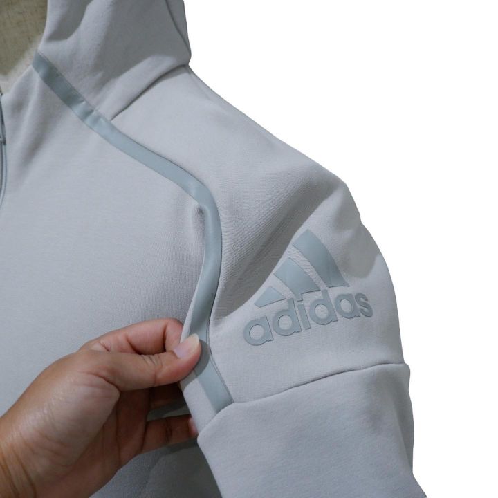 adidas-เสื้อคลุม-เสื้อกันหนาว-มีฮู้ด-ผ้าไม่หนามาก-ใส่สบาย-สีเทา