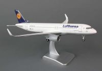 โมเดลเครื่องบิน Lufthansa A320-200 Scale1:200