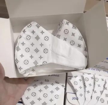 Louis Vuitton có bán khẩu trang không?
