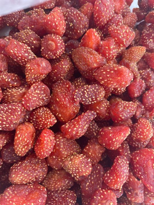 สตอเบอร์รี่อบแห้ง-500-กรัม-dried-strawberry