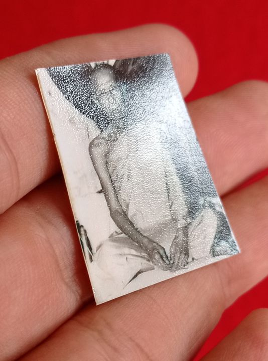 ภาพถ่ายหลวงปู่โต๊ะ-วัดประดู่ฉิมพลี-ออกวัดถ้ำสิงโตทอง-ปี-2516-กระดาษหนังไก่