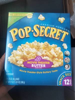 Pop Secret Movie Popcorn588g. เมล็ดข้าวโพดดิบกลิ่นเนย สำหรับไมโครเวฟ 588 กรัม( บรรจุ12ซอง)