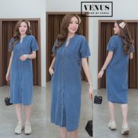 Jeans MaxiDress แม๊กซี่เดรสผ้ายีนเนื้อดี แต่งกระดุมเรียงหน้า งานสวยนะคะ เนื้อผ้ายีนคุณภาพดีคะ แม๊ทกับรองเท้าผ้าใบก็น่ารักคะ