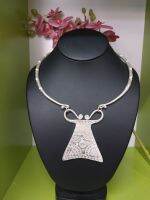 สร้อยคอโชคเกอร์
เงินแท้ 95% เงินทำมือ
Necklace Sterling Silver 95%
Hand Made Silver