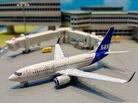 โมเดลเครื่องบิน [GJSAS1988] 1:400 SAS B737-700W SE-RJX