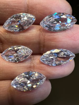CZ  เพชร พลอย เพชรรัสเซีย AAA WHITE  MARQUISE American diamond stone สีขาว 5X2.50  มม (1 เม็ด) 4x2  (1PCS)