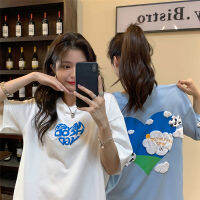 เสื้อยืดแขนสั้นสีขาวผู้หญิงมีดีไซน์นิยมในคนกลุ่มหนึ่ง INS เสื้อผ้าเพื่อนสนิทพิมพ์ลายสามมิติแฟชั่นแบบใหม่ฤดูร้อนปี2023