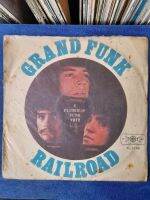 LPBOX 33 : GRAND FUNK : RAILROAD : แผ่นเสียงสภาพพร้อมฟัง แผ่นนักสะสม ปกดูเก่า lp 33 rpm 12"  มีเสียงก๊อบแก๊บ มีรอยบางๆ ได้รับการตรวจสอบครับ