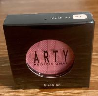 ARTY BLUSH ON สี P1 บลัชออนเนื้อบางเบาดุจใยไหม เกลี่ยง่าย เป็นธรรมชาติ ให้คุณอวดสีสันสวยละมุน